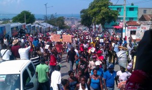 Article : Haiti -17 octobre : entre manifestation de l&rsquo;opposition et festivit&eacute;s du gouvernement